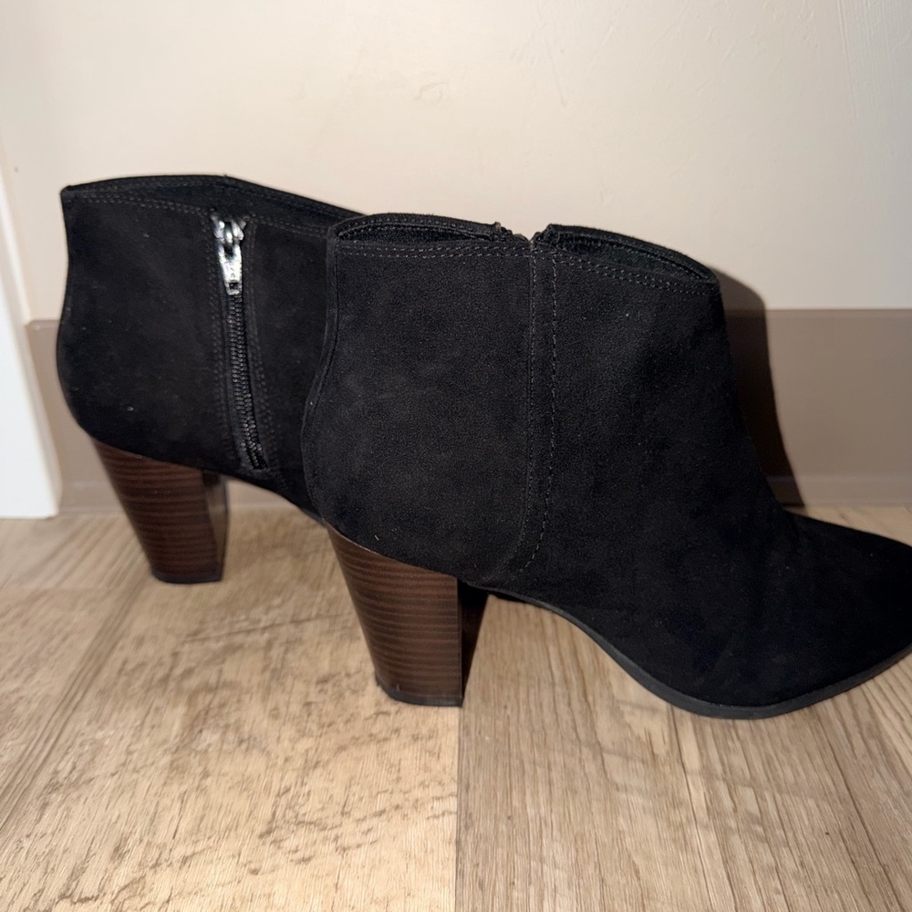 Old Navy Black Suede Ankle Booties with Stacked Heel